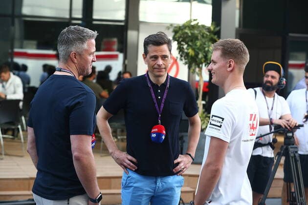 Formula 1 Saudi Arabia Grand Prix 24 03 2022, Jeddah Corniche Circuit, Jeddah, Formula 1 Saudi Arabia Grand Prix ,in picture Mick Schumacher DEU , Haas F1 Team talking with his uncle Ralf Schumacher and Sky commentator Sascha Roos nordphotoxGmbHx xBratic nph00250