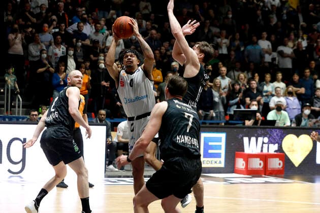 24 03 2022, easyCredit Basketball Bundesliga, BBL, season 2021 2022, men, Chemnitz Niners Hamburg Towers Nelson Weidemann, Niners Chemnitz Chemnitz Fair Chemnitz Saxony Germany