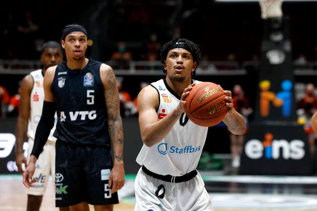 24 03 2022, easyCredit Basketball Bundesliga, BBL, season 2021 2022, men, Chemnitz Niners Hamburg Towers Nelson Weidemann, Niners Chemnitz Chemnitz Fair Chemnitz Saxony Germany