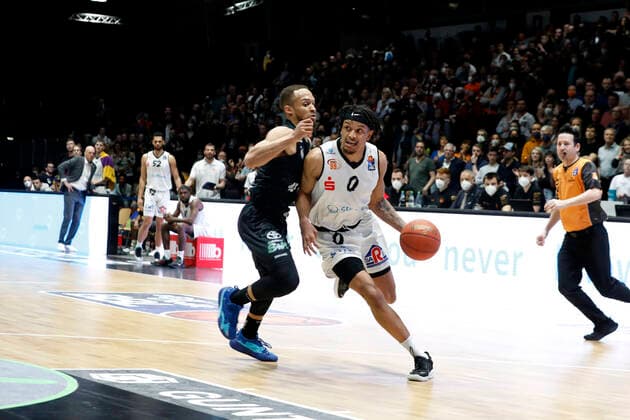 24 03 2022, easyCredit Basketball Bundesliga, BBL, season 2021 2022, men, Chemnitz Niners Hamburg Towers Nelson Weidemann, Niners Chemnitz, Jaylon Brown, Hamburg Towers Chemnitz Messe Chemnitz Sachsen Germany