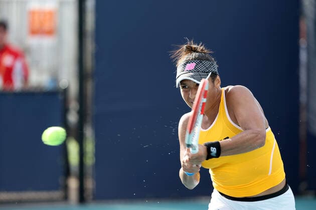 March 24, 2022, Miami Gardens, Florida, United States Of America: MIAMI GARDENS, FLORIDA - MARCH 24: Heather Watson of Great Britain defeats Elina Svitolina of Ukraine during the Miami Open at Hard Rock Stadium on March 24, 2022 in Miami Gardens, Florida....People: Heather Watson Miami Gardens United States Of America - ZUMAs214 20220324_zda_s214_128 Copyright: xSMGx