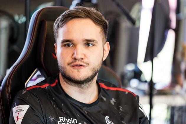 Media round bevestor Virtual Bundesliga 1 FC Koeln 25 03 2022 In the media talk Tim TheStrxngeR Katnawatos Media round bevestor Virtual Bundesliga 1 FC Koeln eSports Lounge RheinEnergie Stadion, Koeln Copyright: xBEAUTIFULxSPORTS Wunderlx