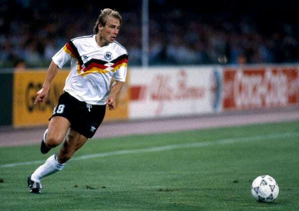 Fußball-Weltmeisterschaft 1990 8 7 1990 Fußball-Weltmeisterschaft 1990 Westdeutschland gegen Argentinien Jürgen Klinsmann Foto Mark Leech Abseits Rom Italien  Copyright: xMarkxLeechxOffside al