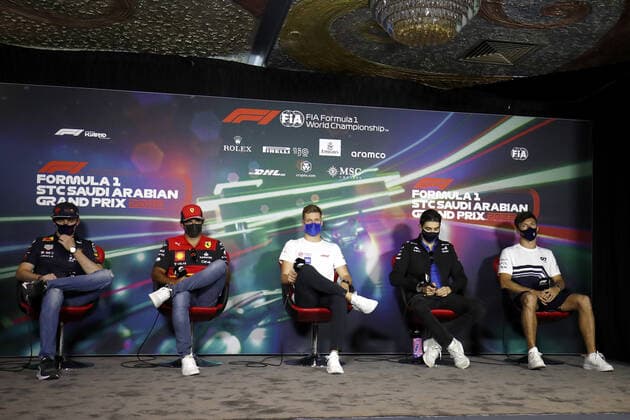 VERSTAPPEN Max (ned), Red Bull Racing RB18, SAINZ Carlos (spa), Scuderia Ferrari F1-75, SCHUMACHER Mick (ger), Haas F1 Team VF-22 Ferrari, OCON Esteban (fra), Alpine F1 Team A522, GASLY Pierre (fra), Scuderia AlphaTauri AT03, portrait during the Formula 1 STC Saudi Arabian Grand Prix 2022, 2nd round of the 2022 FIA Formula One World Championship, WM, Weltmeisterschaft on the Jeddah Corniche Circuit, from March 25 to 27, 2022 in Jeddah, Saudi Arabia - F1 - SAUDI ARABIAN GRAND PRIX 2022 DPPI Panoramic  GP2202_123306_X4I3997