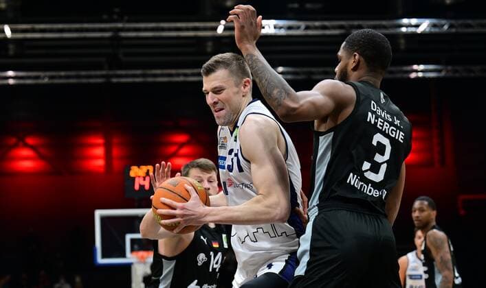19 03 2022 Basketball Season 2021 2022 2 Bundesliga Pro A 31 Game Day Nürnberg Falcons Basketball Club NBC Eisbären Bremerhaven Robert Oehle 31, Eisbären Bremerhaven Antonio Lee AJ Davis Jr 3, Nürnberg Falcons BC NBC