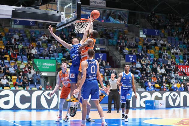 Brenneke Lorenz, Fraport Skyliners, 21 ,Thornwell Sindarius, Ratiopharm Ulm, 7 , , GER,Basketball, BBL, Fraport Skyliners vs Ratiopharm Ulm,25 03 2022 Copyright: xEibner-Pressefoto UlrichxScherbaumx EP_usm