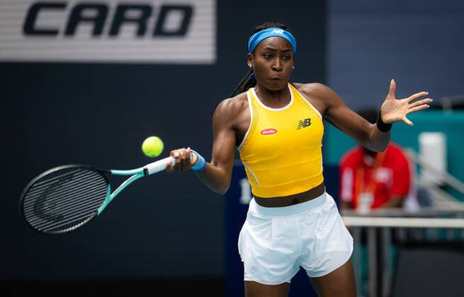 March 25, 2022, MIAMI, FLORIDA, UNITED STATES: Cori Gauff of the United States in action during the second round of the 2022 Miami Open WTA, Tennis Damen 1000 tennis tournament against Qiang Wang of China MIAMI UNITED STATES - ZUMAa181 20220325_zaa_a181_036 Copyright: xRobxPrangex