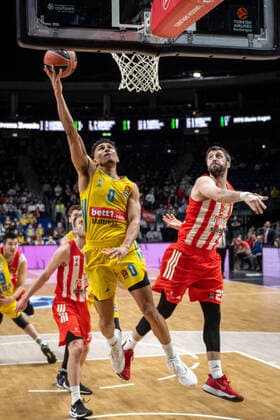 Basketball Berlin 25 03 2022 Euroleague Regular Season 2021 2022 Alba Berlin Crvena zvezda mts Belgrade Maodo Lo Alba Berlin, No 00 Stefan Lazarevic Belgrade, No 02
