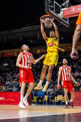Basketball Berlin 25 03 2022 Euroleague Regular Season 2021 2022 Alba Berlin Crvena zvezda mts Belgrade Oscar Da Silva Alba Berlin, No 01 Dejan Davidovac Belgrade, No 07