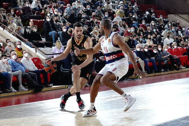 Leo Westermann (AS Monaco) - Jayson Granger (Vitoria Gasteiz) BASKETBALL : Monaco vs Vitoria Gasteiz - Euroleague - Monaco - 25 03 2022 NorbertScanella Panoramic 