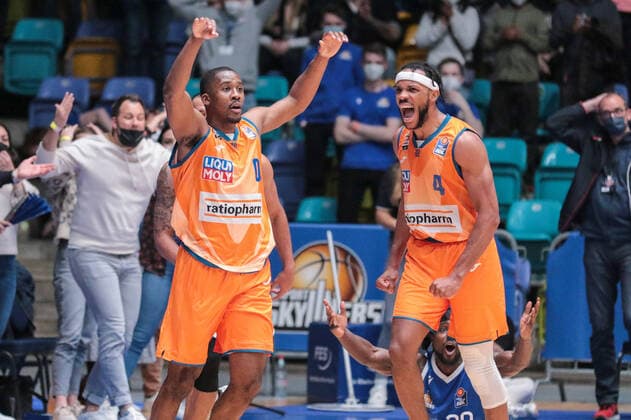 Christon Semaj, Ratiopharm Ulm, 0 , Blossomgame Jaron, Ratiopharm Ulm, 4 ,Cherry Will, Fraport Skyliners, 29 , GER,Basketball, BBL, Fraport Skyliners vs Ratiopharm Ulm,25 03 2022 Frankfurt, Germany. Copyright: xEibner-Pressefoto UlrichxScherbax EP_usm