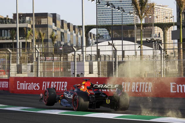 01 VERSTAPPEN Max (nld), Red Bull Racing RB18, action during the Formula 1 STC Saudi Arabian Grand Prix 2022, 2nd round of the 2022 FIA Formula One World Championship, WM, Weltmeisterschaft on the Jeddah Corniche Circuit, from March 25 to 27, 2022 in Jeddah, Saudi Arabia - F1 - SAUDI ARABIAN GRAND PRIX 2022 DPPI Panoramic  00122006_AV6_7144.JPG_