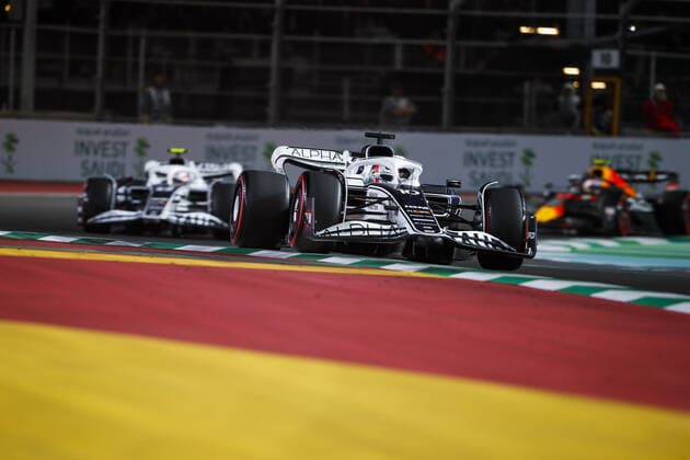 10 GASLY Pierre (fra), Scuderia AlphaTauri AT03, action during the Formula 1 STC Saudi Arabian Grand Prix 2022, 2nd round of the 2022 FIA Formula One World Championship, WM, Weltmeisterschaft on the Jeddah Corniche Circuit, from March 25 to 27, 2022 in Jeddah, Saudi Arabia - F1 - SAUDI ARABIAN GRAND PRIX 2022 DPPI Panoramic  00122006__V2_1968.JPG_