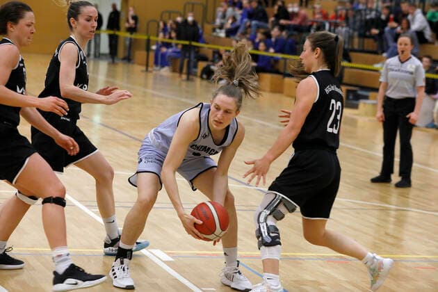 26 03 2022, 2 Toyota Womens Basketball Bundesliga Nord, DBBL, season 2021 2022, women, playoffs, quarterfinals, Chemcats Chemnitz Falcons Bad Homburg Lucile Peroche, ChemCats Chemnitz Chemnitz Sporthalle am Schlossteich Saxony Germany