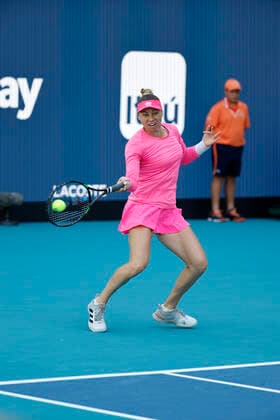 March 26, 2022, Miami Gardens, Florida, United States Of America: MIAMI GARDENS, FLORIDA - MARCH 26: Danielle Collins of United States defeats Vera Zvonareva of Russia serves on day 6 of the 2022 Miami Open at Hard Rock Stadium on March 26, 2022 in Miami Gardens, Florida....People: Vera Zvonareva Miami Gardens USA - ZUMAs214 20220326_zda_s214_023 Copyright: xSMGx