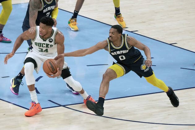 Basketball, NBA, Memphis Grizzlies - Milwauwee Bucks