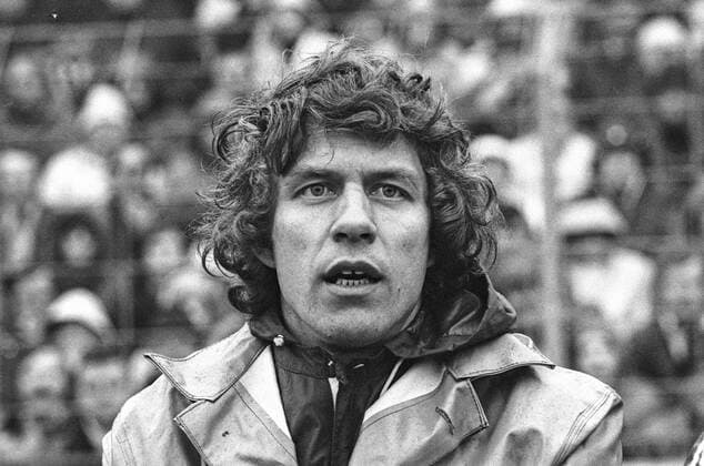 Otto Rehhagel, Trainer von Ki.ckers Offb.ach. Aus 1. Bundesliga Eintracht Braunschweig gegen Kickers Offenbach 1-0 am 12.04.19.75. *** Otto Rehhagel, coach of Ki ckers Offb ach Aus 1 Bundesliga Eintracht Braunschweig v Kickers Offenbach 1 0 am 12 04 19 75