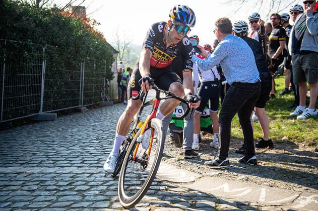 VAN AERT Wout E3 Prijs Harelbeke 2022 VAN AERT Wout BEL JUMBO VISMA TJV NED Landscape Event E3 Prijs Harelbeke Category Category Cycling Road Cycling Elite Men 1 UWT Location Place Europe Belgium Flanders Start Finish Harelbeke Discipline Road Race RR Distance 203,9 km Date Date 25 03 2022 Friday