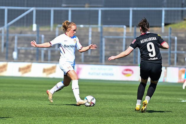 Lisanne Gräwe B04, 5 on the offensive, 27 03 2022, Cologne Germany , Football, Flyeralarm Womens Bundesliga, 1 FC Köln Bayer 04 Leverkusen xmkx