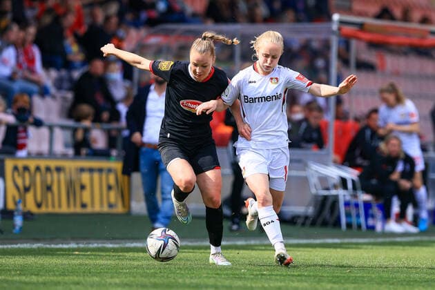 Flyeralarm Womens Bundesliga 2021 2022, 1 FC Cologne Bayer 04 Leverkusen Weronika Zawistoska FC, 24 , Caroline Siems LEV, 13 Cologne Franz Kremer Stadium, grass pitch North Rhine Westphalia Germany