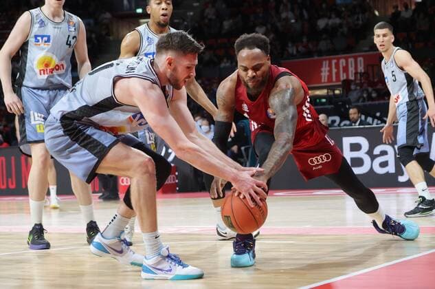 Crailsheims 30 GUDMUNDSSON vs Bayerns 1 Deshaun THOMAS Basketball, FC Bayern Crailsheim, on 22 03 2022, Basketball Bundesliga, FC Bayern Munich Basketball HARKO Merlins Crailsheim, season 20221 2022, in Munich, A U D I D O M E, Germany Source Copyright Credit Oryk HAIST xx