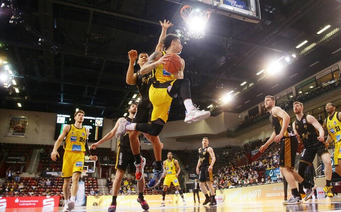 Ludwigsburg , Basketball easycredit BBL Bundesliga MHP Riesen Ludwigsburg vs Basketball Löwen Braunschweig , Jonah radebaugh Riesen