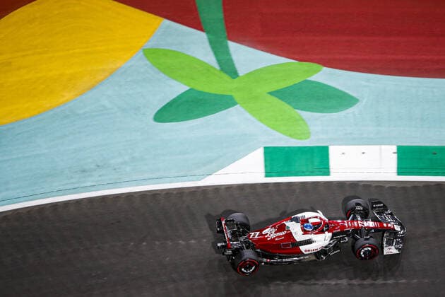 77 BOTTAS Valtteri (fin), Alfa Romeo F1 Team ORLEN C42, action during the Formula 1 STC Saudi Arabian Grand Prix 2022, 2nd round of the 2022 FIA Formula One World Championship, WM, Weltmeisterschaft on the Jeddah Corniche Circuit, from March 25 to 27, 2022 in Jeddah, Saudi Arabia - F1 - SAUDI ARABIAN GRAND PRIX 2022 - RACE DPPI Panoramic  00122007__V2_3396.JPG_