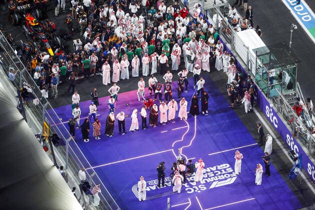 Starting grid, protocole during the Formula 1 STC Saudi Arabian Grand Prix 2022, 2nd round of the 2022 FIA Formula One World Championship, WM, Weltmeisterschaft on the Jeddah Corniche Circuit, from March 25 to 27, 2022 in Jeddah, Saudi Arabia - F1 - SAUDI ARABIAN GRAND PRIX 2022 - RACE DPPI Panoramic  00122007__V2_3574.JPG_
