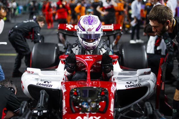 ZHOU Guanyu (chi), Alfa Romeo F1 Team ORLEN C42, portrait during the Formula 1 STC Saudi Arabian Grand Prix 2022, 2nd round of the 2022 FIA Formula One World Championship, WM, Weltmeisterschaft on the Jeddah Corniche Circuit, from March 25 to 27, 2022 in Jeddah, Saudi Arabia - F1 - SAUDI ARABIAN GRAND PRIX 2022 - RACE DPPI Panoramic  00122007__B2_9950.JPG_