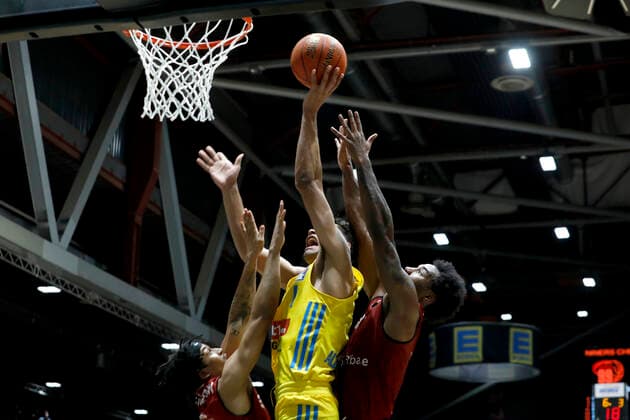 27 03 2022, easyCredit Basketball Bundesliga, BBL, season 2021 2022, men, Chemnitz Niners Alba Berlin Oscar da Silva, Alba Berlin Chemnitz Messe Chemnitz Sachsen Germany