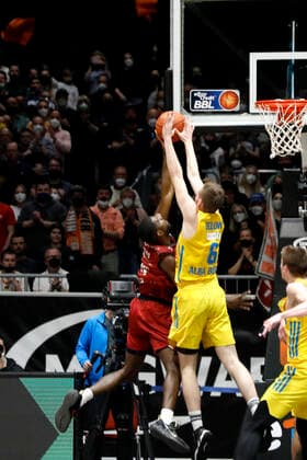 27 03 2022, easyCredit Basketball Bundesliga, BBL, season 2021 2022, men, Chemnitz Niners Alba Berlin Malte Delow, Alba Berlin Chemnitz Messe Chemnitz Sachsen Germany