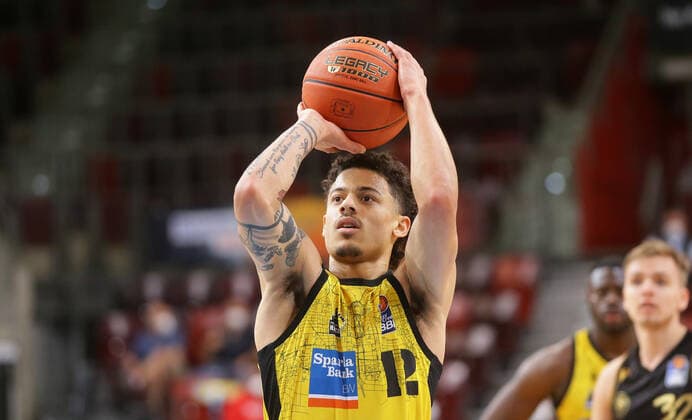 Ludwigsburg , Basketball easycredit BBL Bundesliga MHP Riesen Ludwigsburg vs Basketball Löwen Braunschweig , Jonah Radebaugh Riesen