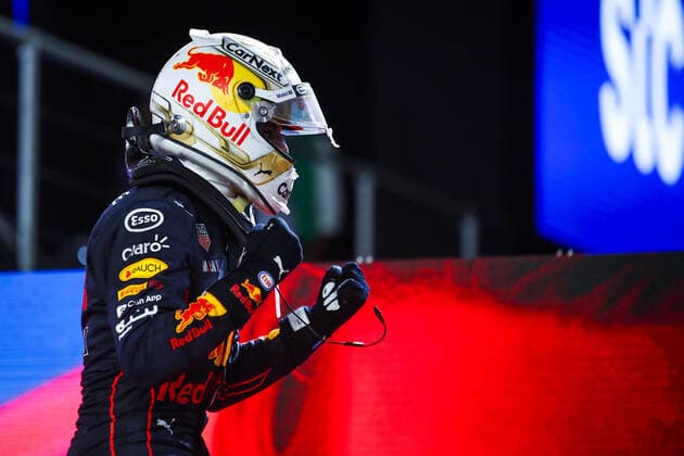 VERSTAPPEN Max (ned), Red Bull Racing RB18 celebrating his win during the Formula 1 STC Saudi Arabian Grand Prix 2022, 2nd round of the 2022 FIA Formula One World Championship, WM, Weltmeisterschaft on the Jeddah Corniche Circuit, from March 25 to 27, 2022 in Jeddah, Saudi Arabia - F1 - SAUDI ARABIAN GRAND PRIX 2022 - RACE DPPI Panoramic  00122007__B2_1426.JPG_