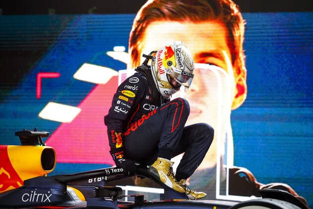 VERSTAPPEN Max (ned), Red Bull Racing RB18 celebrating his win during the Formula 1 STC Saudi Arabian Grand Prix 2022, 2nd round of the 2022 FIA Formula One World Championship, WM, Weltmeisterschaft on the Jeddah Corniche Circuit, from March 25 to 27, 2022 in Jeddah, Saudi Arabia - F1 - SAUDI ARABIAN GRAND PRIX 2022 - RACE DPPI Panoramic  00122007__B2_1424.JPG_