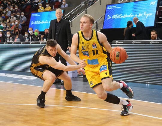 Lukas Herzog Riesen MHP Riesen Ludwigsburg vs Basketball Löwen Braunschweig Basketball Bundesliga 2021 2022 Ludwigsburg , GER, 27 03 2022,