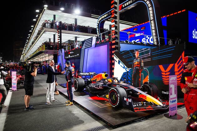 VERSTAPPEN Max (ned), Red Bull Racing RB18, portrait during the Formula 1 STC Saudi Arabian Grand Prix 2022, 2nd round of the 2022 FIA Formula One World Championship, WM, Weltmeisterschaft on the Jeddah Corniche Circuit, from March 25 to 27, 2022 in Jeddah, Saudi Arabia - F1 - SAUDI ARABIAN GRAND PRIX 2022 - RACE DPPI Panoramic  00122007_JFBE4811