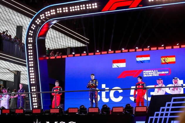 16 Charles Leclerc MCO, Scuderia Ferrari , 1 Max Verstappen NLD, Oracle Red Bull Racing , 55 Carlos Sainz ESP, Scuderia Ferrari , F1 Grand Prix of Saudi Arabia at Jeddah Corniche Circuit on March 27, 2022 in Jeddah, Saudi Arabia Photo by HOCH ZWEI Jeddah Saudi Arabia