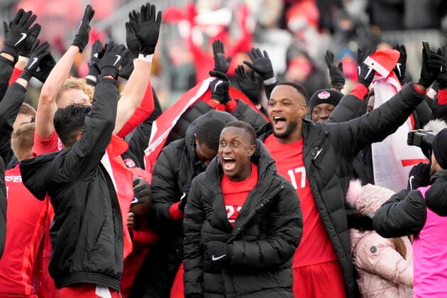 March 27, 2022, TORONTO, ON, CANADA: Canada players celebrate their win following second half CONCACAF World Cup soccer qualifying action against Jamaica, in Toronto on Sunday, March 27, 2022. Canada News - March 27, 2022  - ZUMAc35_ 20220327_zaf_c35_133 Copyright: xFrankxGunnx