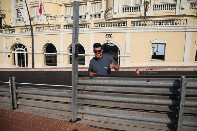March 28, 2022, Monte-Carlo, Monaco: A workman gestures as he builds a barrier at Beau Rivage straight for Monte Carlo Grand Prix Formula 1 race. The race takes place on 29 May 2022. Monte-Carlo Monaco - ZUMAs197 0153753832st Copyright: xDinendraxHariax