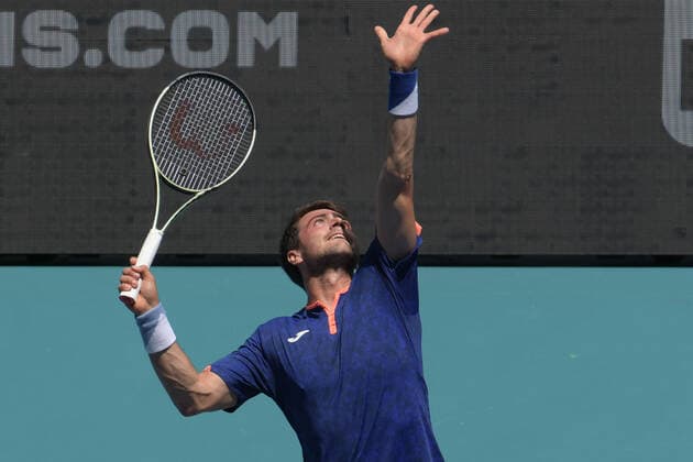 Pedro Martinez (ESP) is defeated by Daniil Medvedev (RUS) 3-6, 4-6, at the Miami Open being played at Hard Rock Stadium in Miami Gardens, Florida on March 28,2022: Ã‚ Tennisclix CSM Miami Gardens USA - ZUMAc04_ 20220328_zaf_c04_004 Copyright: xKarlaxKinnex
