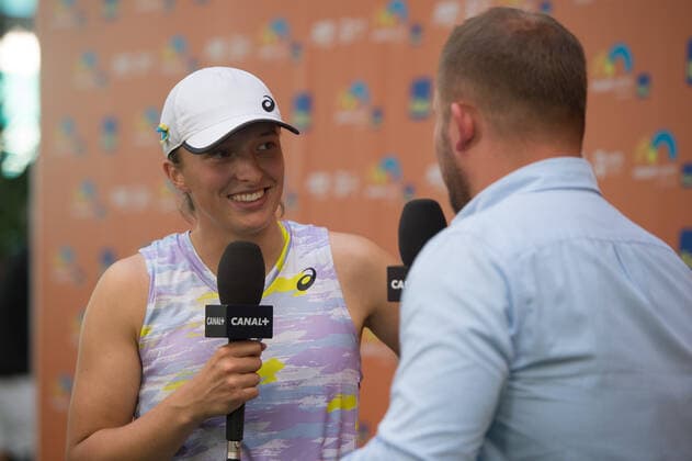 Iga Swiatek (POL) defeated Coco Gauff (USA) 6-3, 6-1, at the Miami Open being played at Hard Rock Stadium in Miami Gardens, Florida on March 28, 2022: Ã‚ Tennisclix CSM Miami Gardens USA - ZUMAc04_ 20220328_zaf_c04_012 Copyright: xKarlaxKinnex