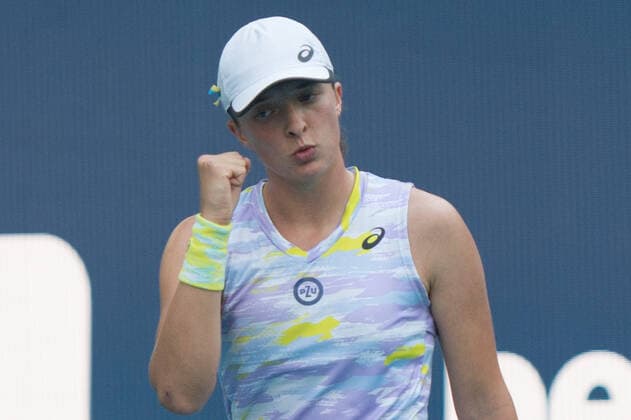 Iga Swiatek (POL) defeated Coco Gauff (USA) 6-3, 6-1, at the Miami Open being played at Hard Rock Stadium in Miami Gardens, Florida on March 28, 2022: Ã‚ Tennisclix CSM Miami Gardens USA - ZUMAc04_ 20220328_zaf_c04_055 Copyright: xKarlaxKinnex