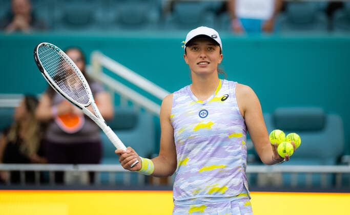 March 28, 2022, MIAMI, FLORIDA, UNITED STATES: Iga Swiatek of Poland after winning her fourth round match at the 2022 Miami Open WTA, Tennis Damen 1000 tennis tournament against Cori Gauff of the United States MIAMI UNITED STATES - ZUMAa181 20220328_zaa_a181_067 Copyright: xRobxPrangex
