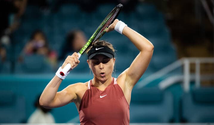 March 28, 2022, MIAMI, FLORIDA, UNITED STATES: Paula Badosa of Spain in action during the fourth round of the 2022 Miami Open WTA, Tennis Damen 1000 tennis tournament against Linda Fruhvirtova of the Czech Republic MIAMI UNITED STATES - ZUMAa181 20220328_zaa_a181_127 Copyright: xRobxPrangex