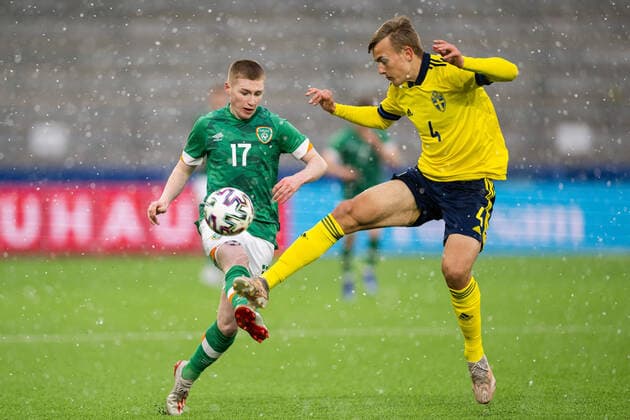 220329 Ross Tierney of Ireland and Jesper Tolinsson of Sweden during the UEFA European Under 21 Qualifier football match between Sweden and Ireland on March 29, 2022 in Boras Photo Mathias Bergeld BILDBYRAN kod MB MB0362 fotboll football soccer fotball em kval kval uefa european under 21 qualifier u21 qualifier qualifying round qualification sverige sweden irland ireland bbeng,  Copyright: MATHIASxBERGELD BB220329MB017