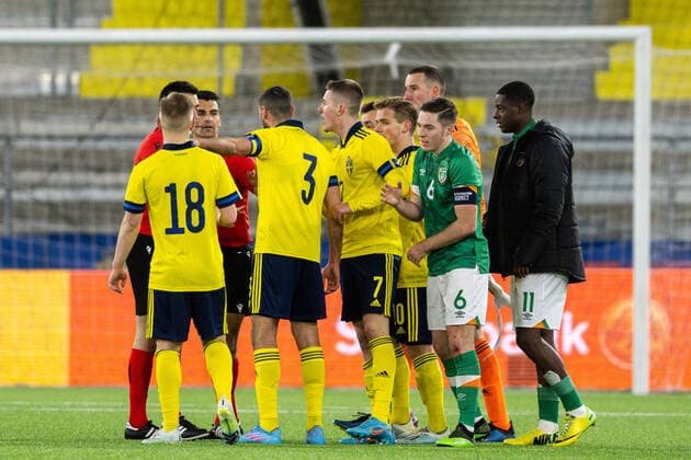 220329 Players of Sweden react after the UEFA European Under 21 Qualifier football match between Sweden and Ireland on March 29, 2022 in Boras Photo Mathias Bergeld BILDBYRAN kod MB MB0362 fotboll football soccer fotball em kval kval uefa european under 21 qualifier u21 qualifier qualifying round qualification sverige sweden irland ireland bbeng depp,  Copyright: MATHIASxBERGELD BB220329MB035