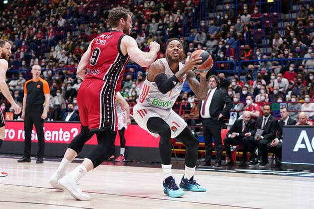 Deshaun Thomas (FC Bayern Munchen Basketball) thwarted by Nicolo Melli (AX Armani Exchange Olimpia Milano) during A X Armani Exchange Milano vs Bayern Monaco, Basketball Euroleague Championship in Milan, Italy, March 29 2022  Copyright: xSimonexLucarellix xipa-agency.nex xx 0