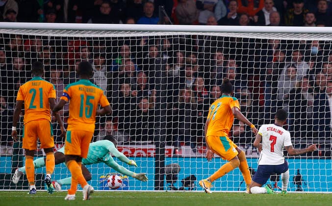 England v Ivory Coast International Friendly, Länderspiel, Nationalmannschaft Raheem Sterling of England scores their second goal during the International Friendly match at Wembley Stadium, London Content Not Available For UK Newspapers Copyright: xPaulxChestertonx FIL-16730-0073 UK Newspapers OUT