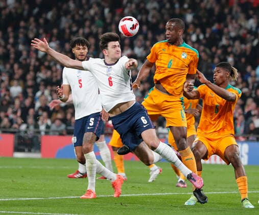 England v Ivory Coast International Friendly, Länderspiel, Nationalmannschaft Harry Maguire of England and Willy Boly of Ivory Coast battle for the ball during the International Friendly match at Wembley Stadium, London Content Not Available For UK Newspapers Copyright: xPaulxChestertonx FIL-16730-0124 UK Newspapers OUT
