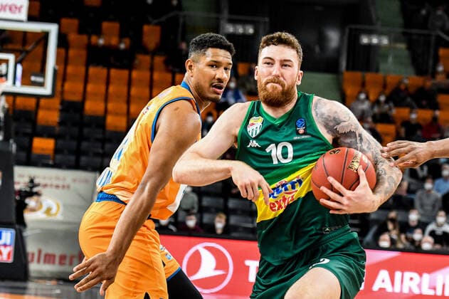 GER, EuroCup, ratiopharm ulm vs Frutti Extra Bursaspor 29 03 2022, ratiopharm arena, Neu Ulm, GER, EuroCup, ratiopharm ulm vs Frutti Extra Bursaspor, pictured Karim Jallow Ulm, 35 , Onuralp Bitim Bursaspor, 10 nordphotoxGmbHx xHafner nph00200